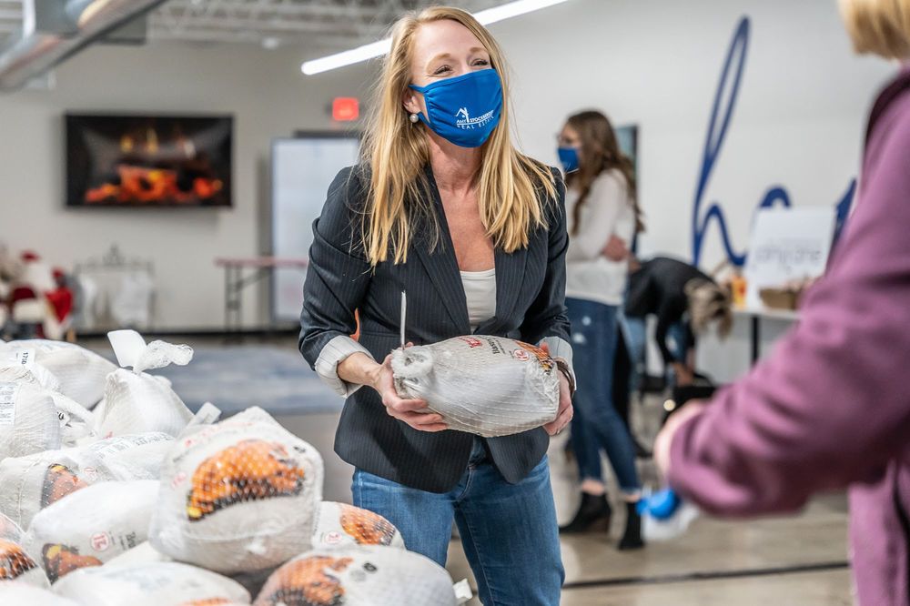 AMY STOCKBERGER REAL ESTATE Updated September 2024 109 Photos 610