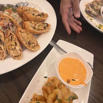 Cooper’s Hawk Winery & Restaurant - American Near Me - Jacksonville, Florida