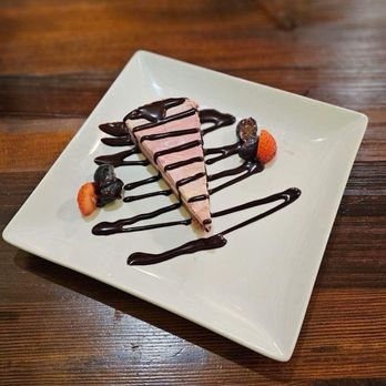 VegiOasis - Raspberry lemon raw cake - Vegan Near Me - Huntington Beach, California VegiOasis - Raspberry lemon raw cake - Vegan Near Me - Huntington Beach, California