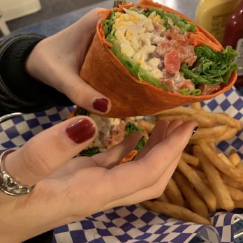 Mayberry Cafe - Chicken and bacon wrap - American Near Me - Danville, Indiana