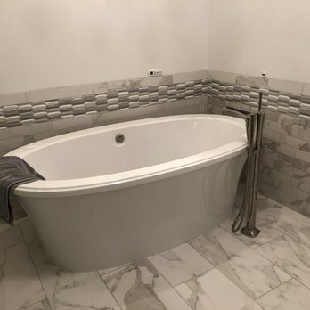 Studio41 Home Design Showroom - Therapy Tub by Bain, the Bain Ultra. Great tile work thru out the area, all designed by Studio 41 and Caleigh Silver. - Kitchen & Bath Near Me - Highland Park, Illinois Studio41 Home Design Showroom - Therapy Tub by Bain, the Bain Ultra. Great tile work thru out the area, all designed by Studio 41 and Caleigh Silver. - Kitchen & Bath Near Me - Highland Park, Illinois