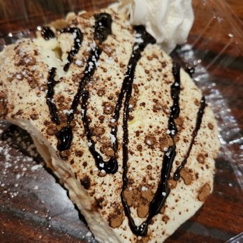 Mama's - Tiramisu - Pizza Near Me - Copiague, New York