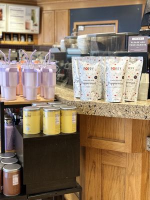 The Coffee Bean & Tea Leaf by null
