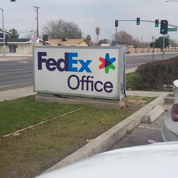 FedEx Office Print & Ship Center - Located on Stockdale Hwy. - Printing Services Near Me - Bakersfield, California FedEx Office Print & Ship Center - Located on Stockdale Hwy. - Printing Services Near Me - Bakersfield, California