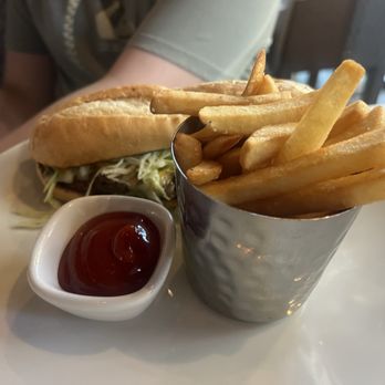 Fleming’s Prime Steakhouse & Wine Bar - Kids Cheese Steak Sandwich - Steakhouses Near Me - Pasadena, California