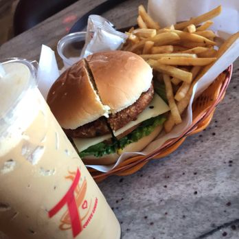 T Coffee Lovers - Café Borgia and Vegetarian Burger with fries - Bubble Tea Near Me - San Jose, California T Coffee Lovers - Café Borgia and Vegetarian Burger with fries - Bubble Tea Near Me - San Jose, California