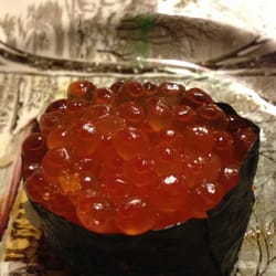 Shiki Shushi Bar - Salmon roe.