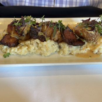 Federal American Grill - Diver Scallops Dinner with pork bellies and risotto - New American Near Me - Katy, Texas