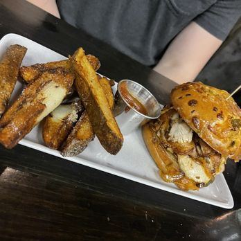 Bosscat Kitchen & Libations - BC PRESS - Bars Near Me - Orange, California