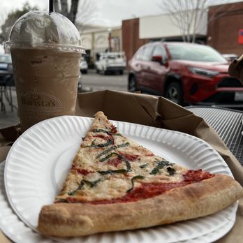Hella Pie Pizza - The vegan cheese pizza 1st time to this place I can honestly say this was well worth the wait so good & im picky about my pizza - Pizza Near Me - Tracy, California
