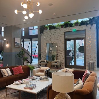 Daydreamer Coffee - Cafes Near Me - Austin, Texas
