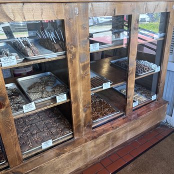 Candymaker - a display case full of donuts - Candy Stores Near Me - Destin, Florida Candymaker - a display case full of donuts - Candy Stores Near Me - Destin, Florida