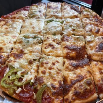 Giordano's - Thin crust pepperoni, bell pepper and onion pizza - Pizza Near Me - Denver, Colorado