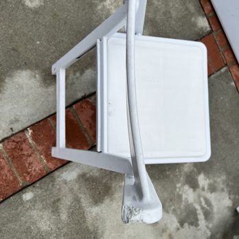 Marisela's Party Supply - Couple chairs like that .. - Party Equipment Rentals Near Me - Paicoma, California