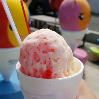 Waiola Shave Ice - Strawberry, lychee with snow cap - Ice Cream & Frozen Yogurt Near Me - Honolulu, Hawaii Waiola Shave Ice - Strawberry, lychee with snow cap - Ice Cream & Frozen Yogurt Near Me - Honolulu, Hawaii
