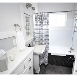 Long Beach Property Management - Gaviota/Broadway Bathroom
