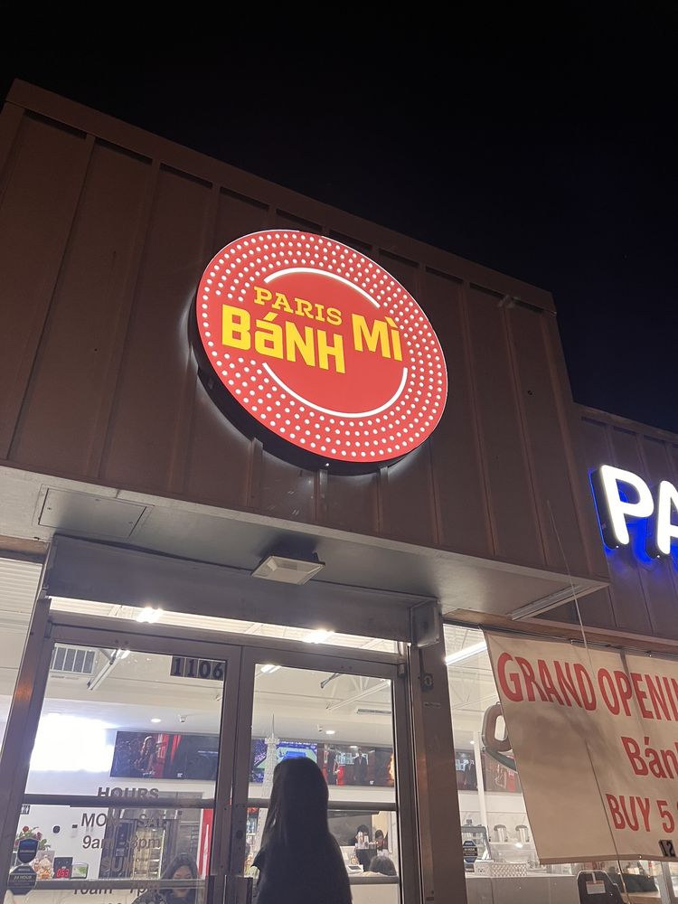 PARIS BANH MI KC 1106 Westport Rd, Kansas City, Missouri Vietnamese