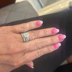 Pearl Nails & Spa - Ombré dip color