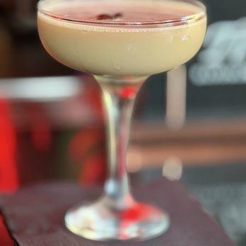 Swagyu Burger Bar - Expressi Martini - Bars Near Me - San Diego, California Swagyu Burger Bar - Expressi Martini - Bars Near Me - San Diego, California