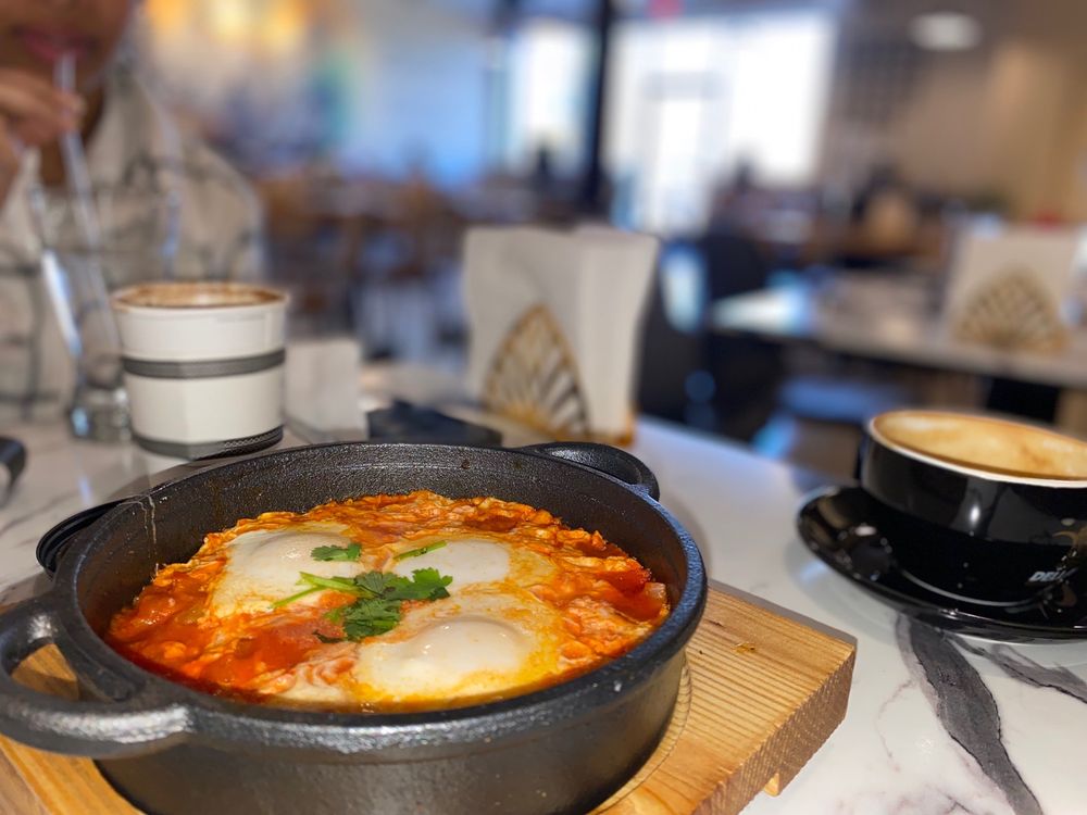 Dellah Coffee & Brunch House