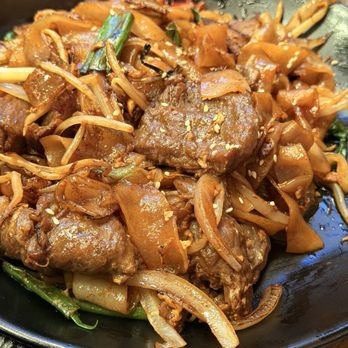 Okay Noodle - Beef Beef Chow Fun - Noodles Near Me - Elmhurst, New York