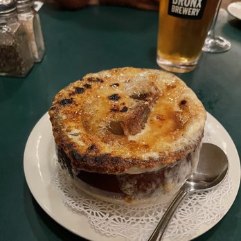 Maud's Tavern - A very French Onion Soup! - Bars Near Me - Hastings on Hudson, New York Maud's Tavern - A very French Onion Soup! - Bars Near Me - Hastings on Hudson, New York