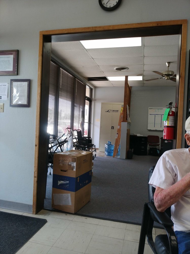 LINCARE Updated May 2024 114 N Oakwood Rd, Enid, Oklahoma Medical