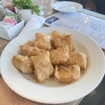 Lighthouse - Cinnamon Sugar Beignets - Breakfast & Brunch Near Me - Newport Beach, California
