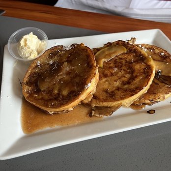 Brew Fish Bar and Eatery - Gastropubs Near Me - Marion, Massachusetts
