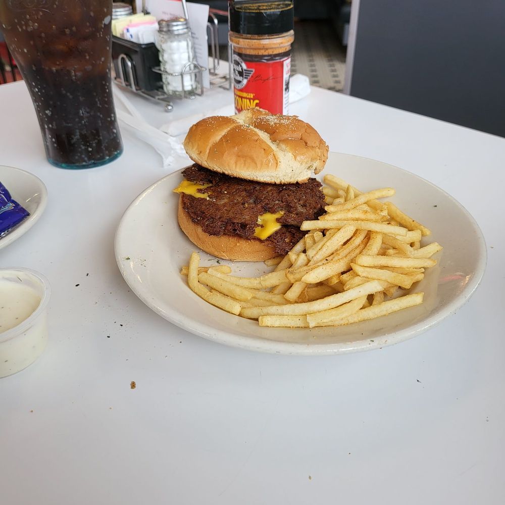 Steak ’n Shake - Garlic burger - Burgers Near Me - Springfield, Missouri Steak ’n Shake - Garlic burger - Burgers Near Me - Springfield, Missouri