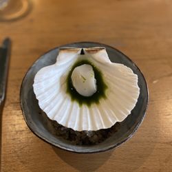 Bastible - Scallop, apple, jalapeño (€85 tasting menu)