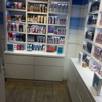 Bath & Body Works - Cosmetics & Beauty Supply Near Me - Hayward, California Bath & Body Works - Cosmetics & Beauty Supply Near Me - Hayward, California