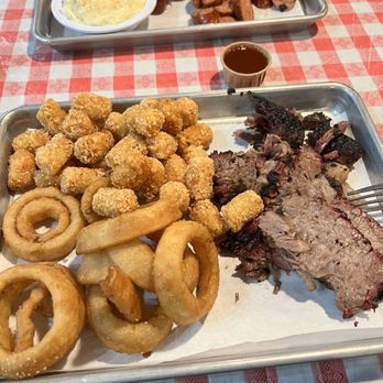 Armadillo Willy's BBQ - tots, onion rings, and brisket - Barbeque Near Me - San Mateo, California