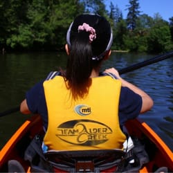 Kayaking the tualatin river- brown's ferry park