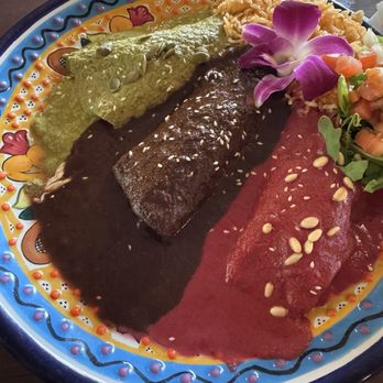 Mole Mole - Tres mole - Mexican Near Me - Portland, Oregon