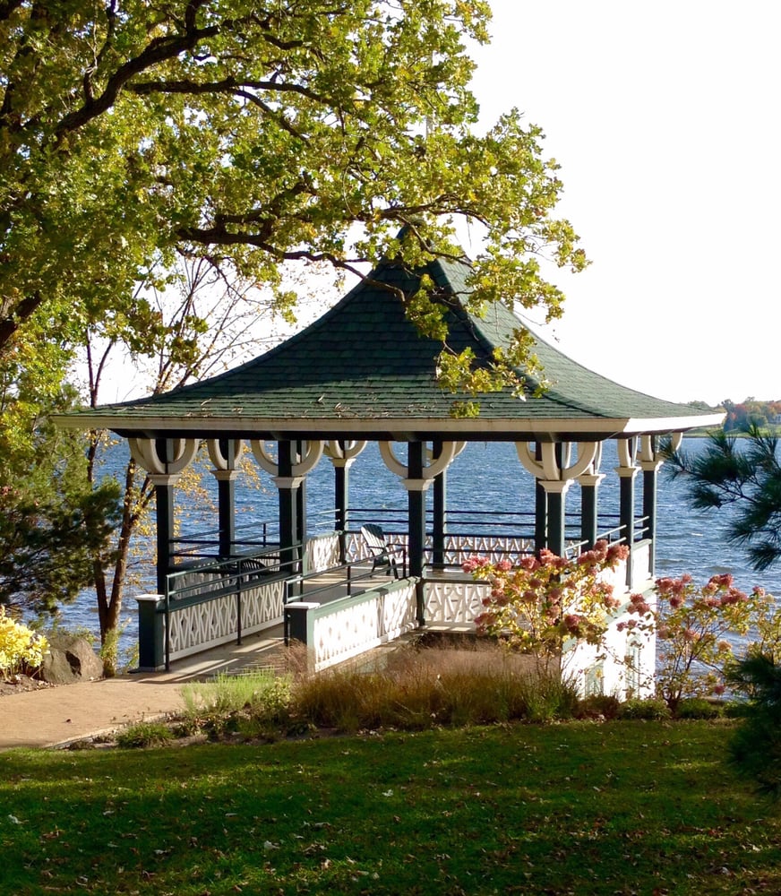NOERENBERG MEMORIAL GARDENS 11 Reviews 2865 N Shore Dr, Wayzata