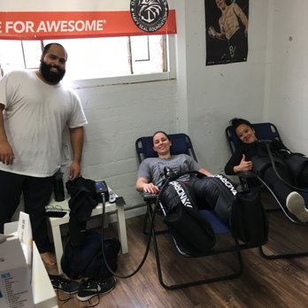 Cryo Central - Cedar Grove - Friends recover together - Cryotherapy Near Me - Cedar Grove, New Jersey