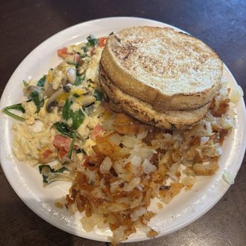 Buffalo Cafe - Leslie's - American Near Me - Whitefish, Montana