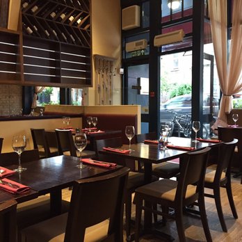 Luna Nuova - Interior - Italian Near Me - London, XGL Luna Nuova - Interior - Italian Near Me - London, XGL