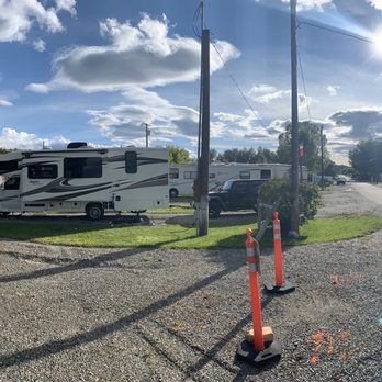 Old West Rv Park - Site 9 is in the foreground & is the last site of the row. - RV Parks Near Me - Reed Point, Montana