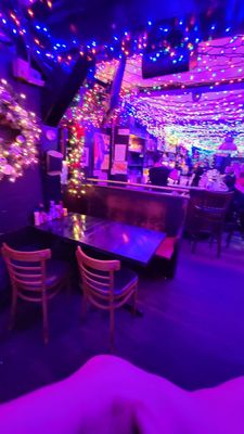 Molly's Shebeen Bar + Restaurant by null