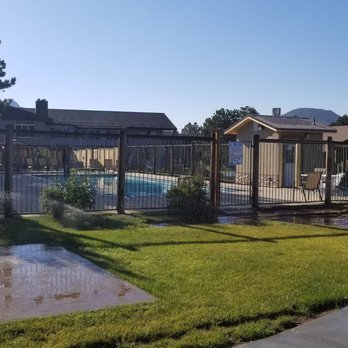 Blue Door - Very nice pool and sitting areas - Hotels Near Me - Estes Park, Colorado Blue Door - Very nice pool and sitting areas - Hotels Near Me - Estes Park, Colorado
