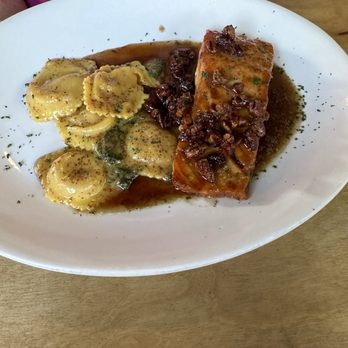 Red White & Brew - Salmon and ravioli - New American Near Me - Prescott, Arizona Red White & Brew - Salmon and ravioli - New American Near Me - Prescott, Arizona