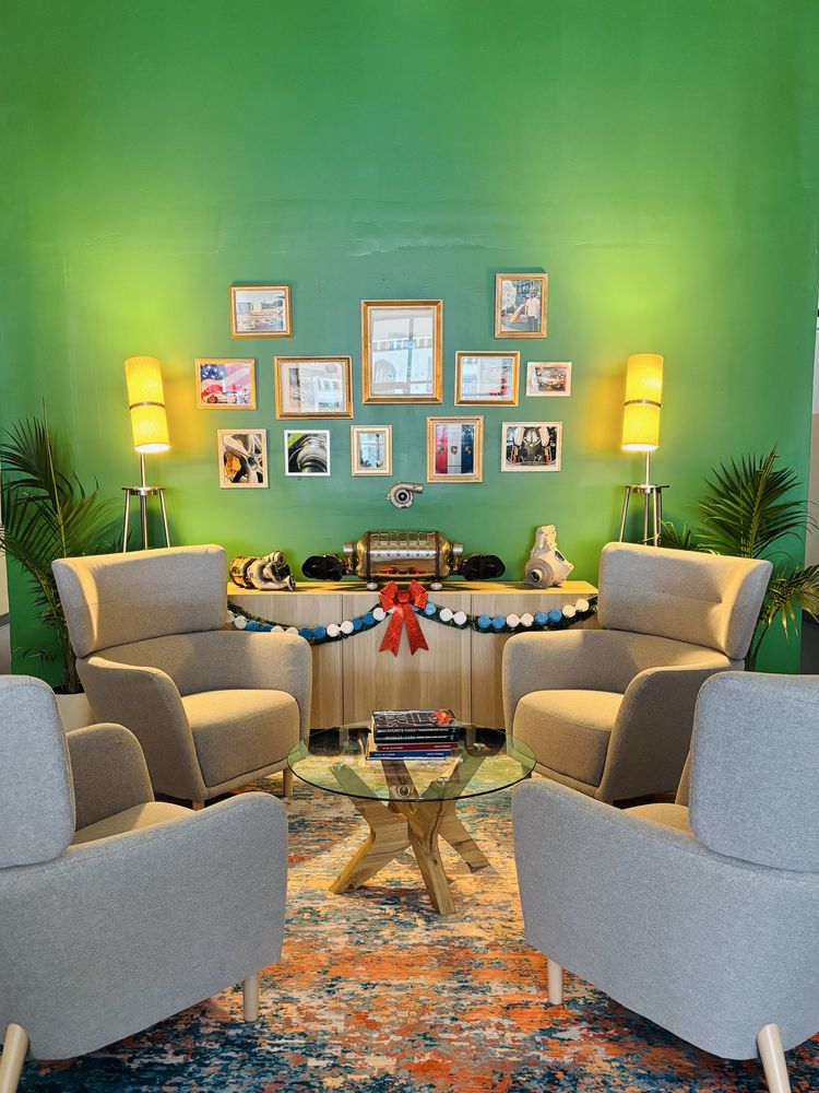 Social spots from Carlstadt Beer and Wine Bar