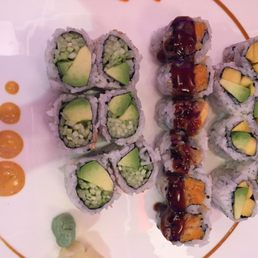Sweet potato tempura roll was amazing! Sweet potato tempura roll was amazing!