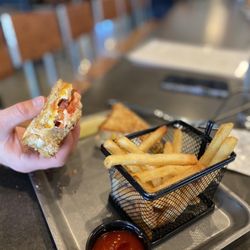 Magnolia & Pine - Grilled cheese