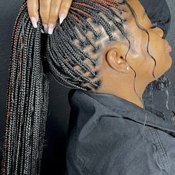 Knotlessbraids