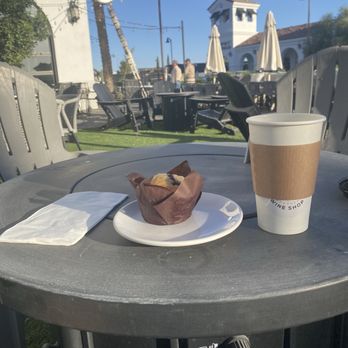 Bottle & Bean - Quick blueberry muffin and coffee - Wine Bars Near Me - Chandler, Arizona Bottle & Bean - Quick blueberry muffin and coffee - Wine Bars Near Me - Chandler, Arizona