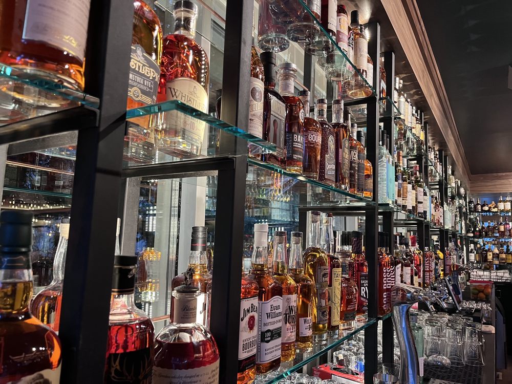 Von's 1000 Spirits - Woodinville