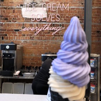 iHalo Krunch - Ice Cream & Frozen Yogurt Near Me - Toronto, Ontario iHalo Krunch - Ice Cream & Frozen Yogurt Near Me - Toronto, Ontario